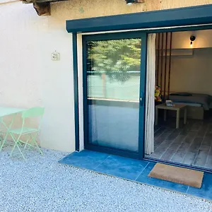 https://joli-studio-au-pradet.fr-provencehotel.com