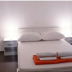 https://david-3.in-istria.net